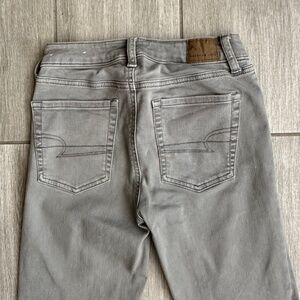 AEO High Rise Jegging | Gray Denim | Size 2 R